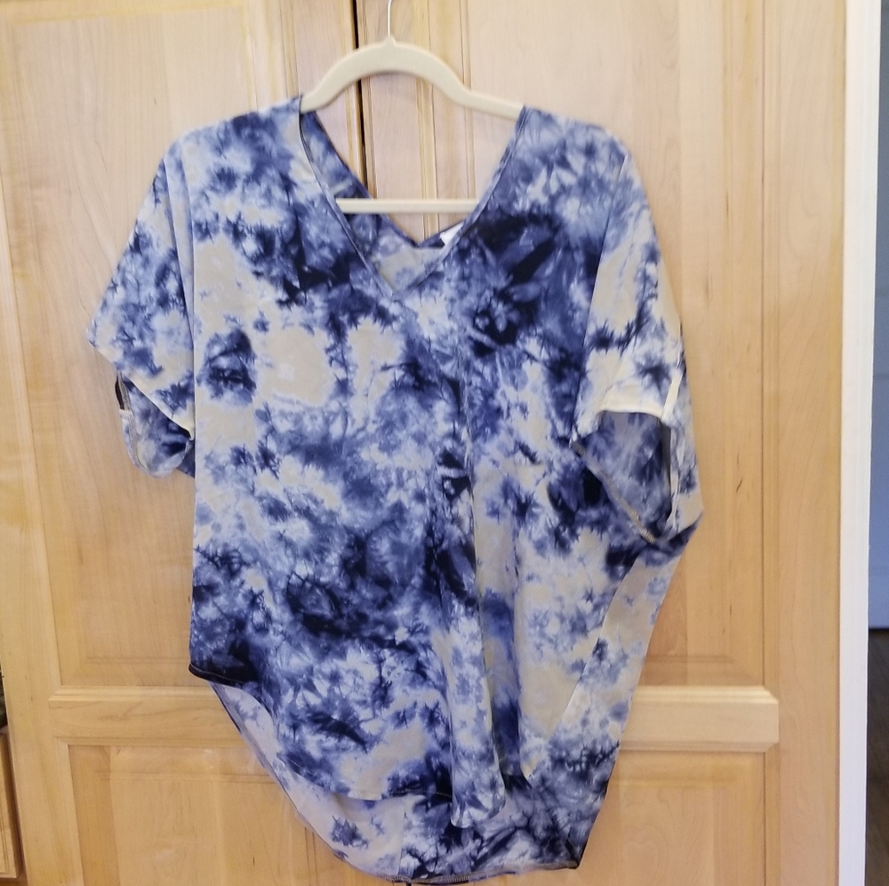 Lush Blue Tie Dye Deep V-Neck Top SZ S NWT